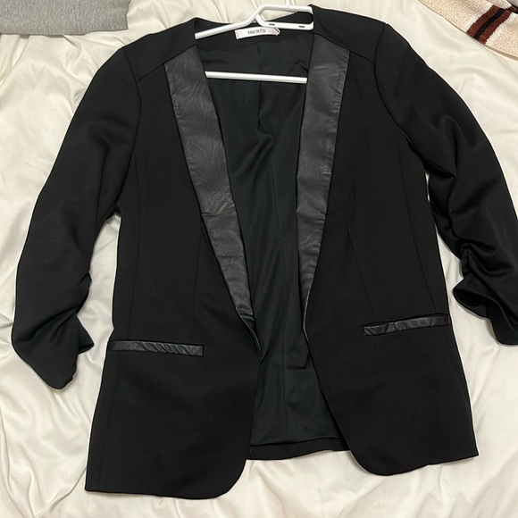 Black Blazer - Picture 1 of 1